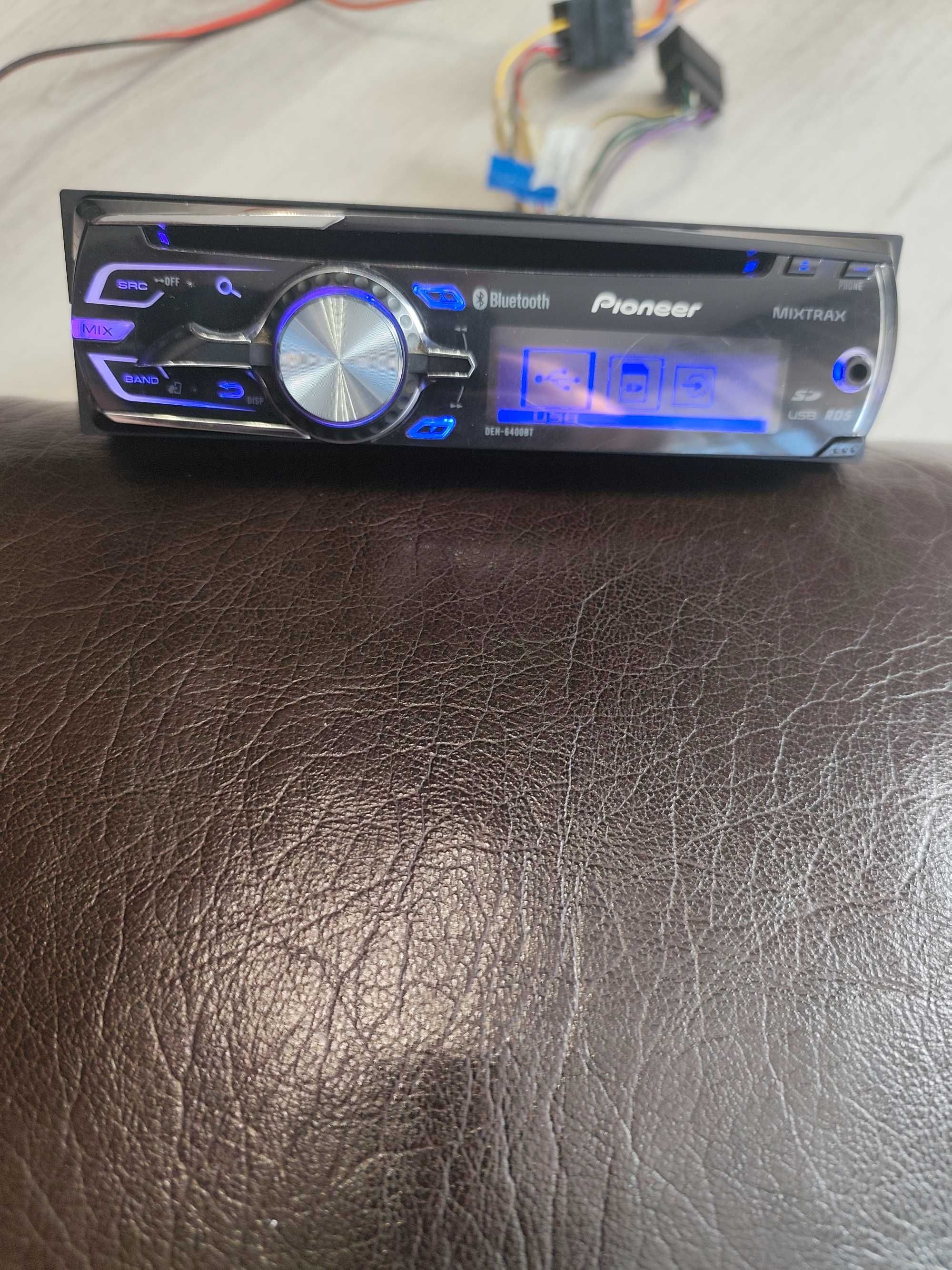 Pioneer - DEH-6400BT