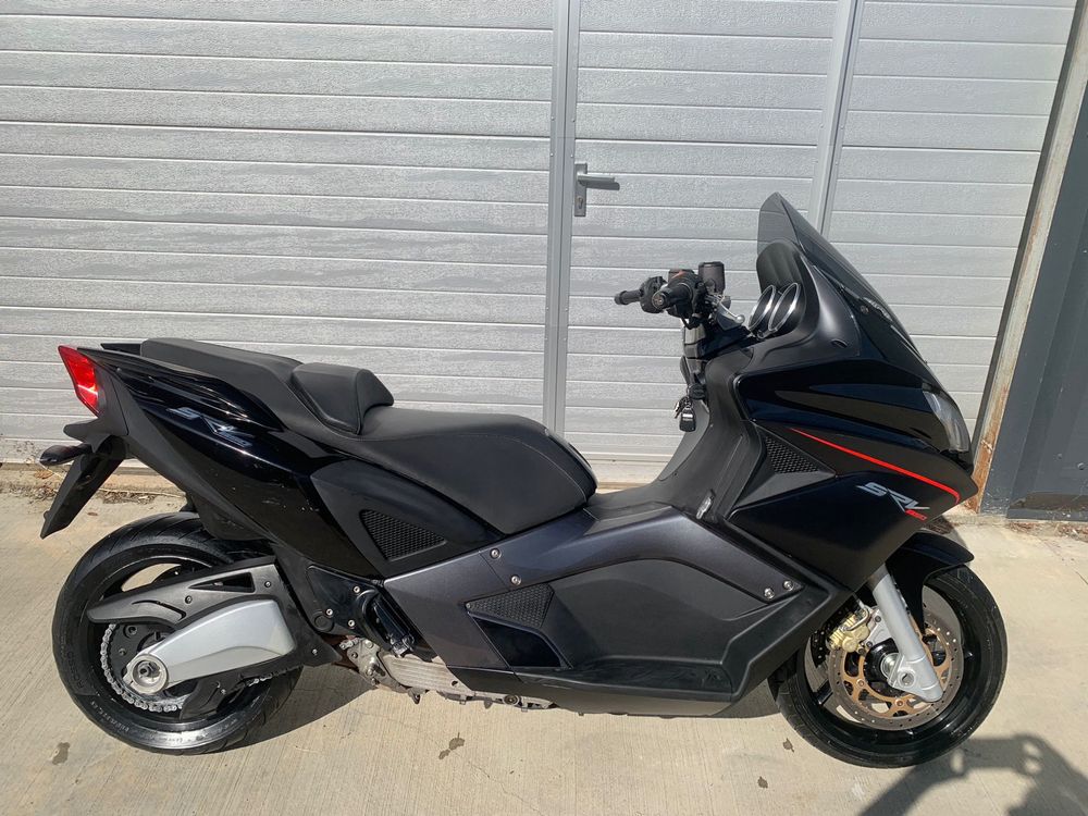 Funmoto vinde Aprilia Srv 850 Abs( Gp800 Tmax Xadv Burgman)