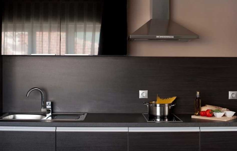 Дава се под наем Тристаен апартамент в Пловдив, Южен - 72 кв.м за 408 € - Снимка #1