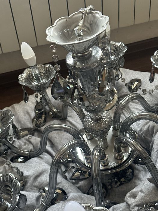 продам люстру в отличном состоянии