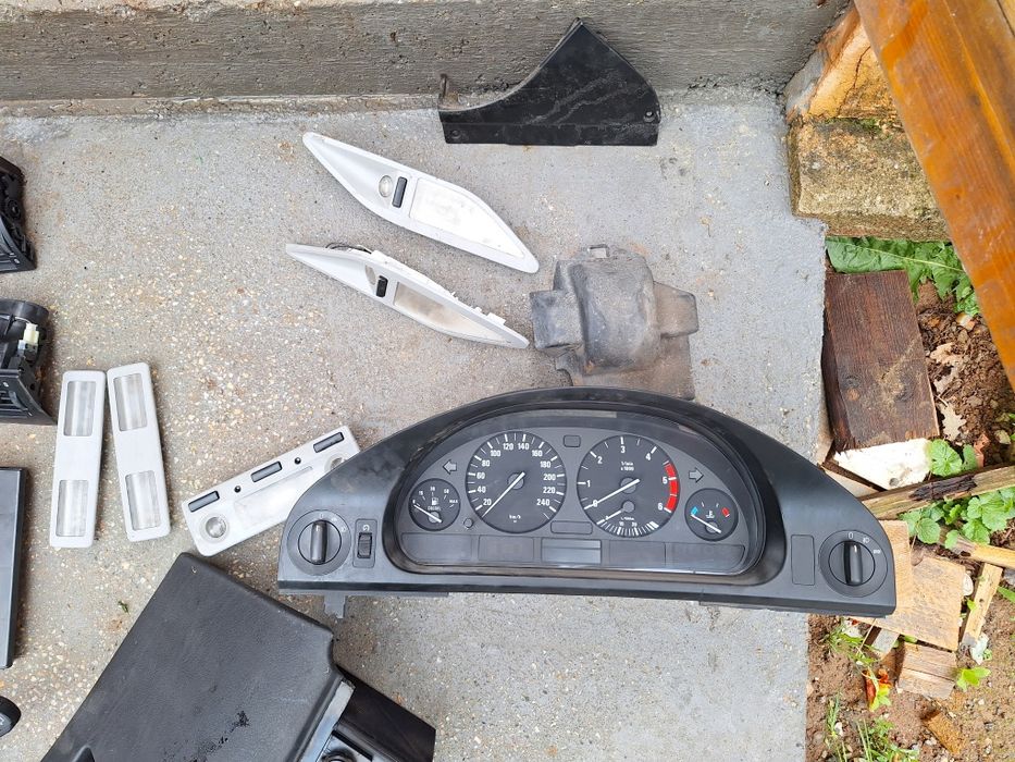 Части за Bmw 530d e39 Автомат/ Бмв 530д е39 3.0д