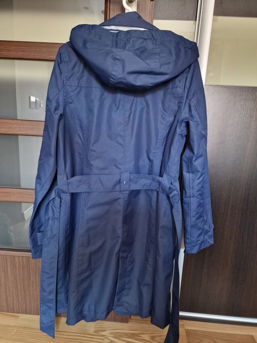 Trenci  impermeabil in stare foarte buna
