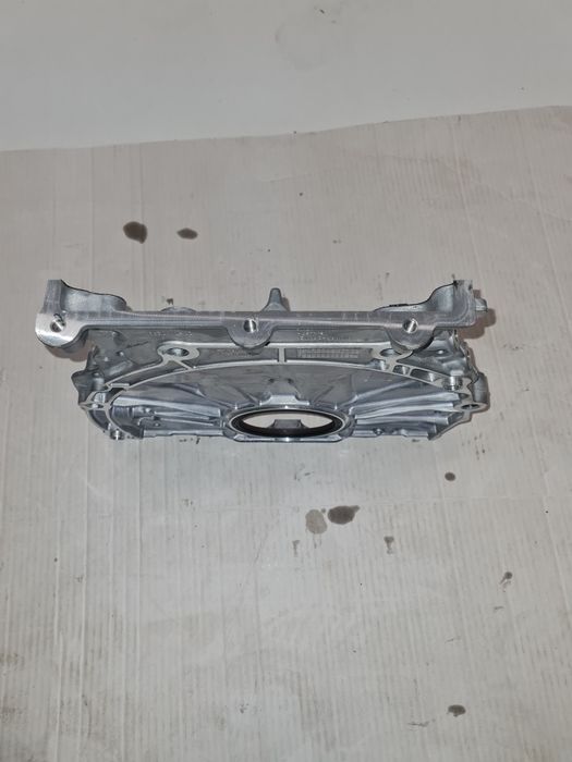 Capac motor 1.5 benzina B38A15P BMW/ cod-8632012 / an-2020-2025 OEM