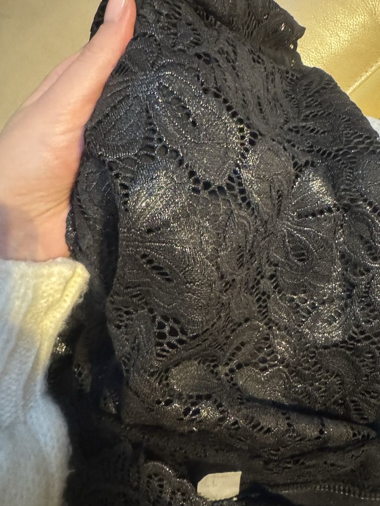 Rochie eleganta pe umeri H&M