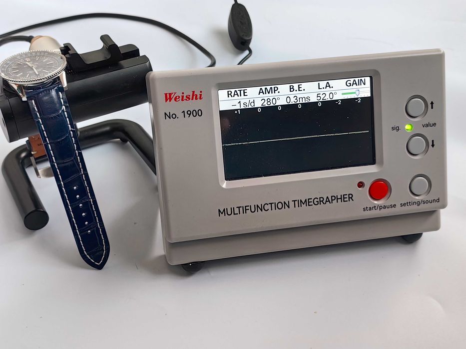 Breitling Navitimer с 2 секунди отклонение