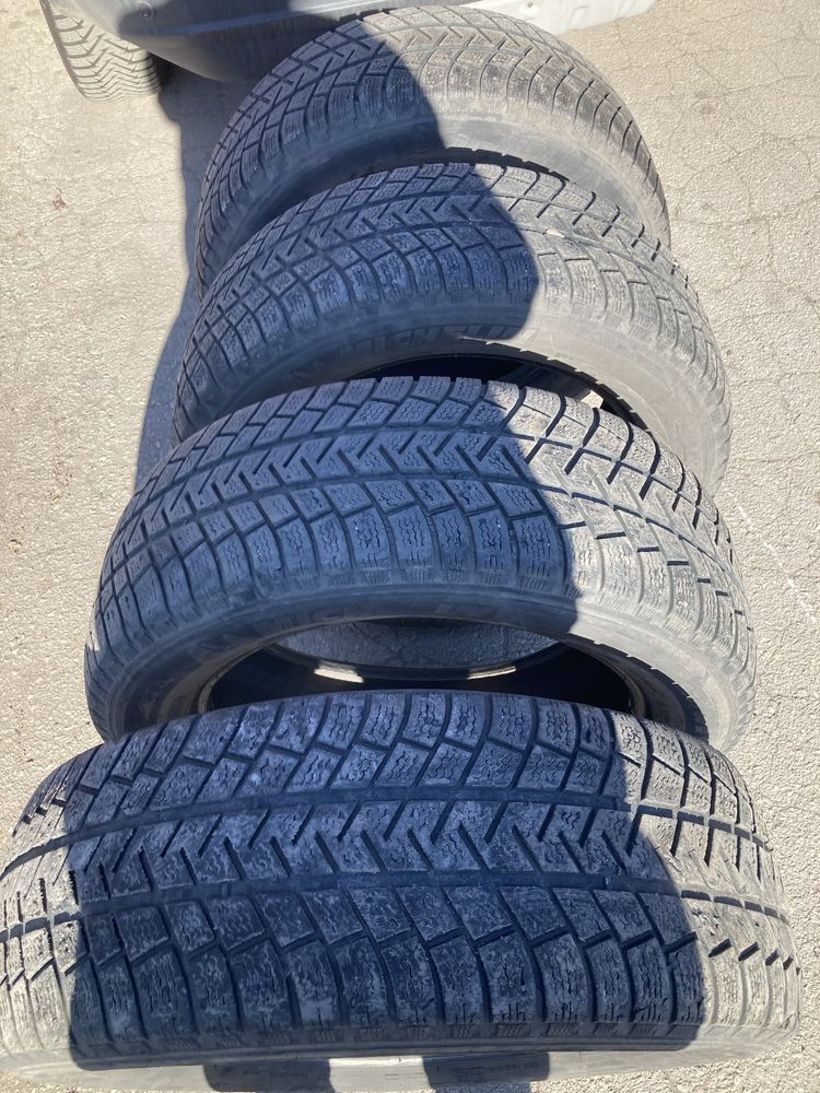 Michelin 235/60/18