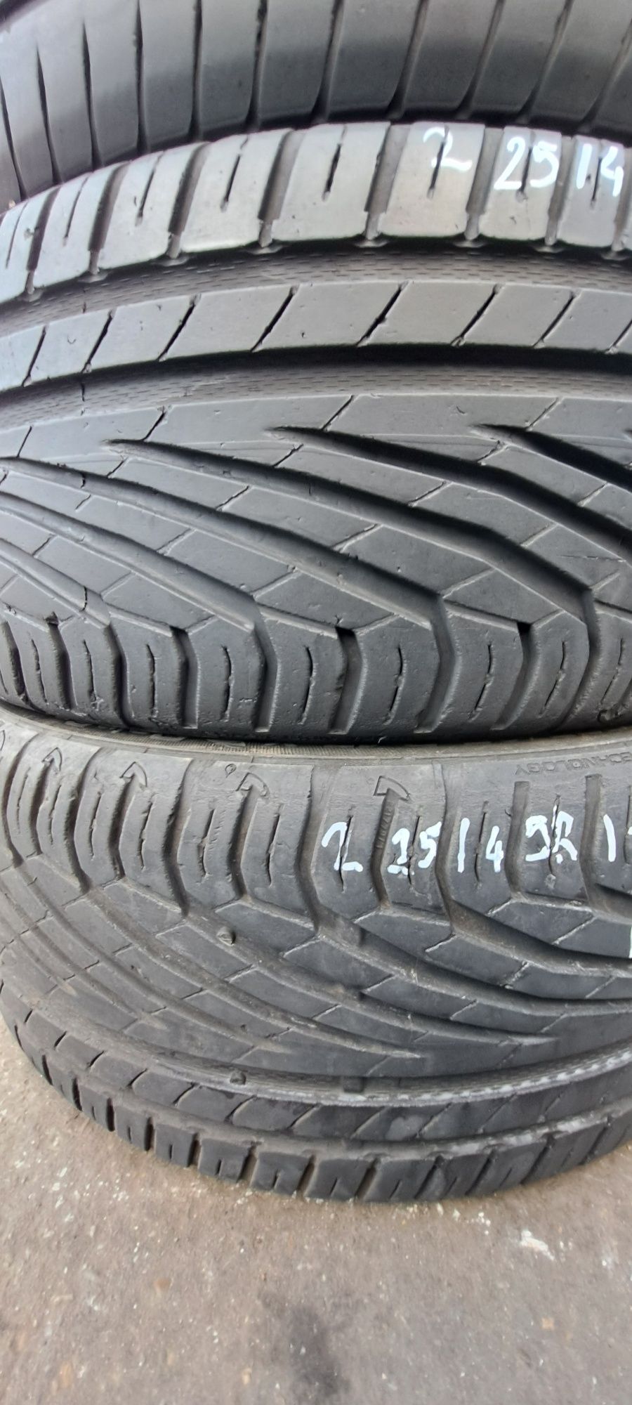 4 anvelope vara 225/45r17 Dunlop și Unyroial Montaj Gratuit