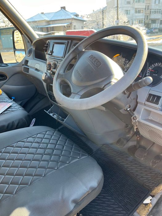 Продвам бус ивеко дейли 2.3НPI 2010 година