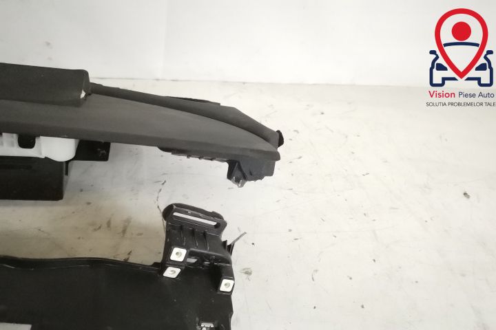 Оригинална таблоарматура AIRBAG Отскочил Тесла / Tesla Model 3 1 [2017