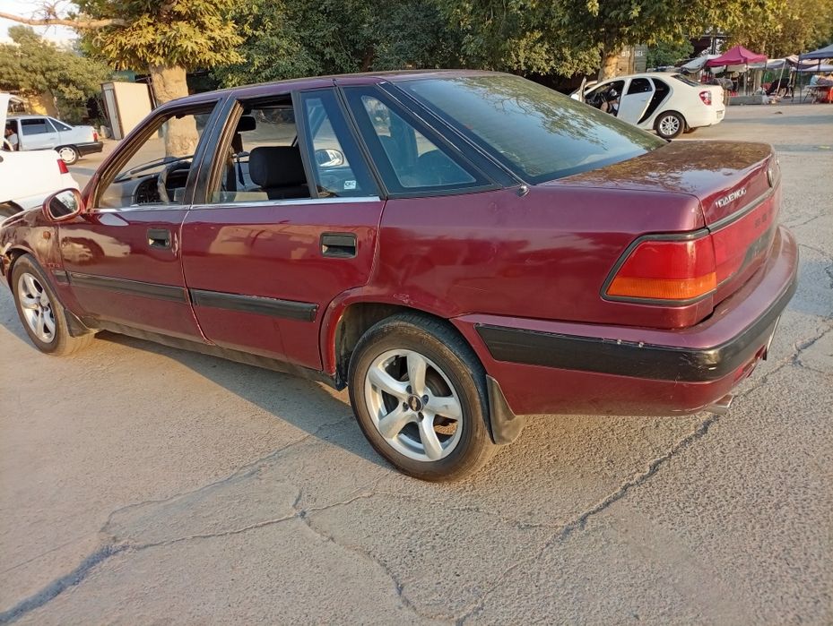 Автомобиль эсперо