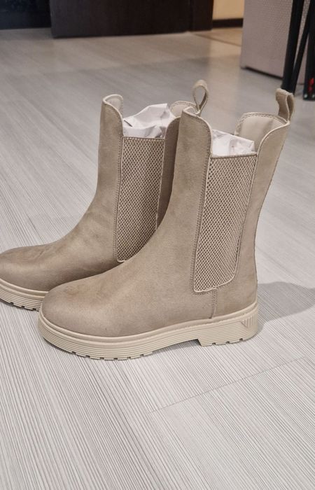 Дамски ботуши от велур