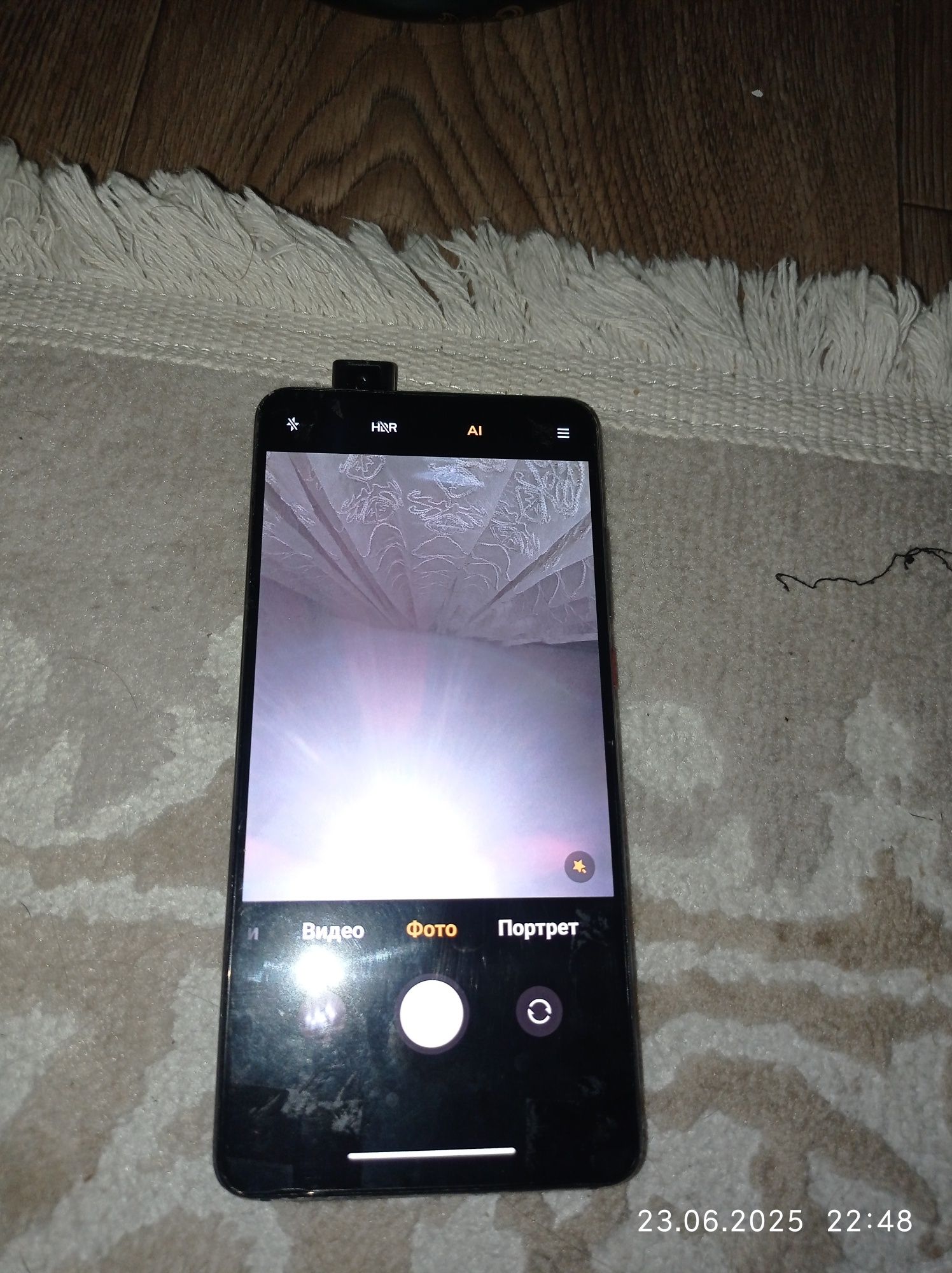 Продам смартфон xiaomi ми9т
