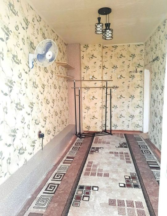 Квартира продаётся Чиланзар 15 квартал 1/2/16 50м2 меб тех хокимият