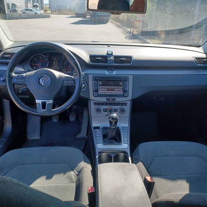 Volskwagen PASSAT 2013 BlueMotion manual 140 CP