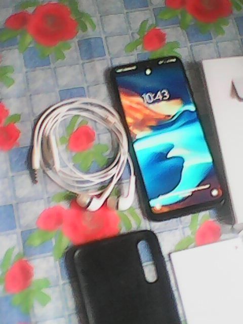 Смартфон SAMSUNG A50