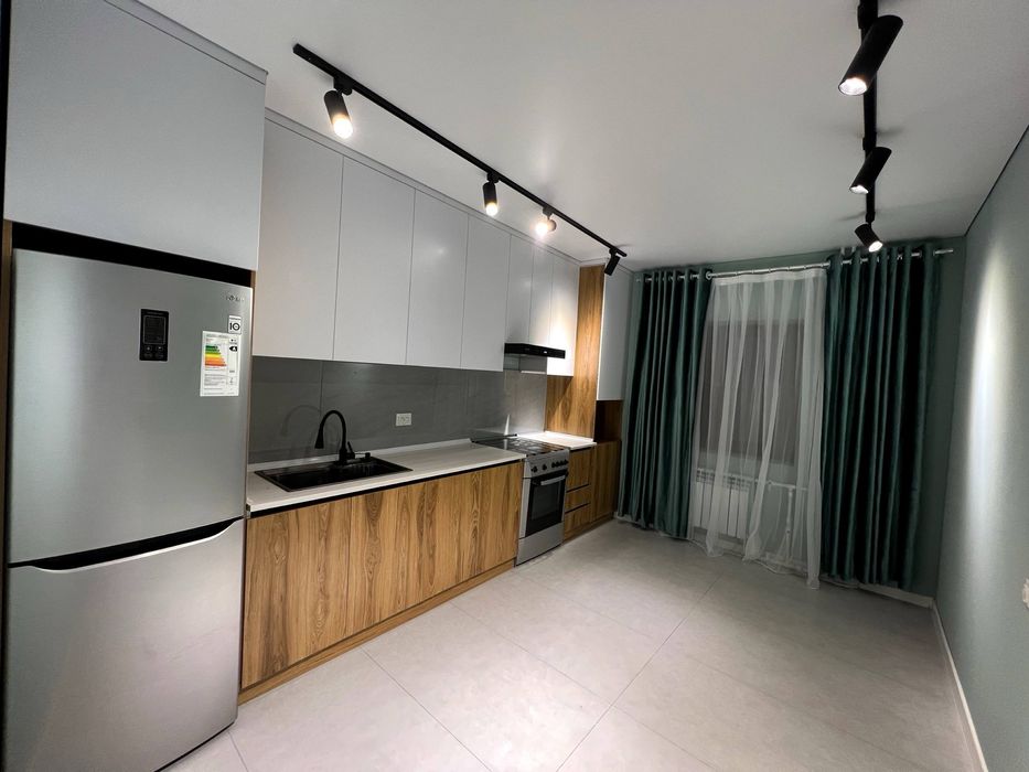 Юнусабад 8. 3х комнатная 3/4/5. Биллюр