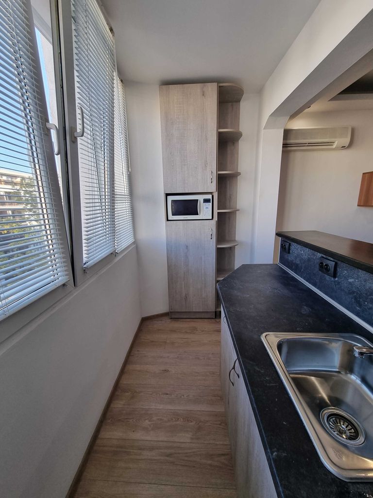 Дава се под наем Тристаен апартамент в Пловдив, Кючук Париж - 76 кв.м за 408 € - Снимка #12