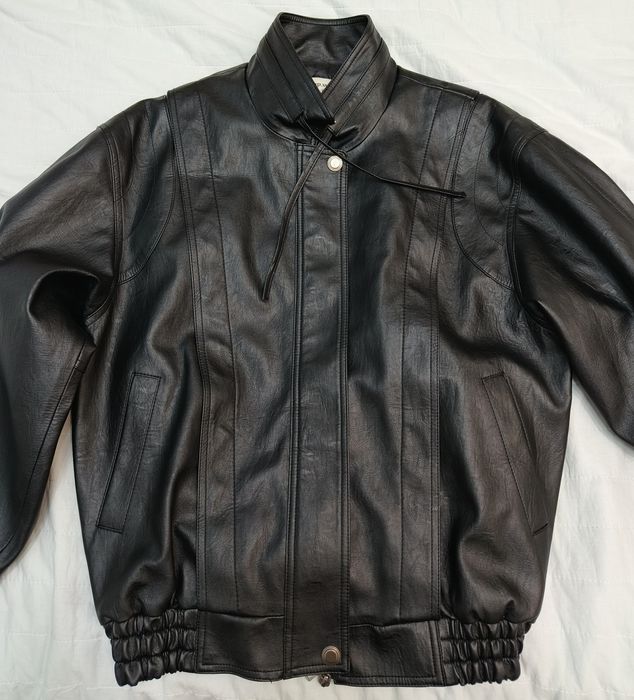 Куртка из искусственной кожи