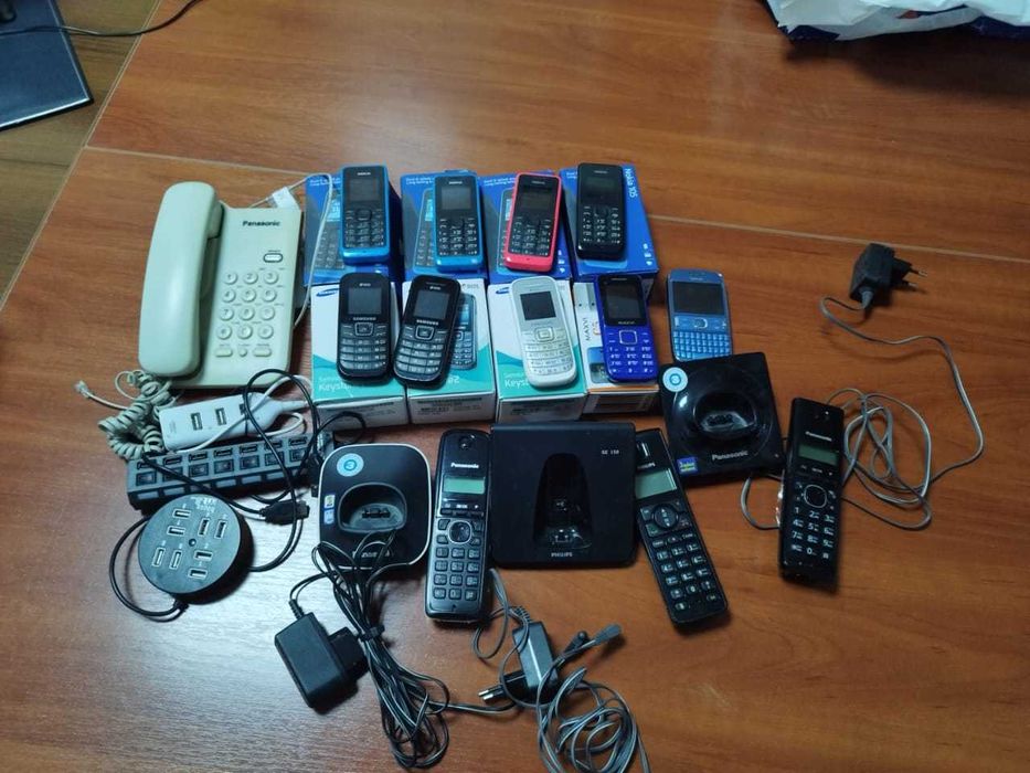 Телефоны в ассортименте разные