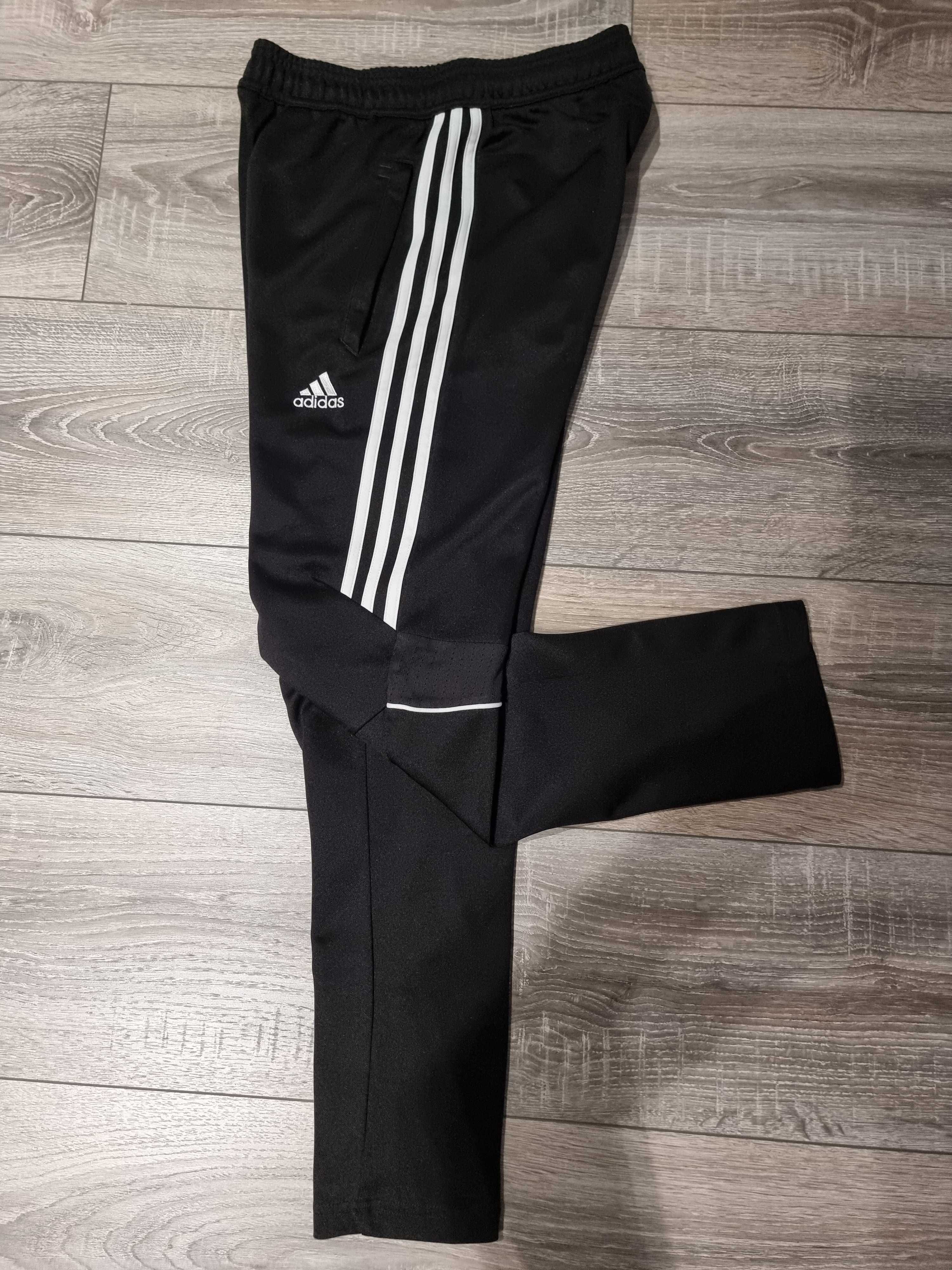 Adidas-Ориг. долнище (XS)
