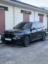 BMW X7 50i 4.4 turbo