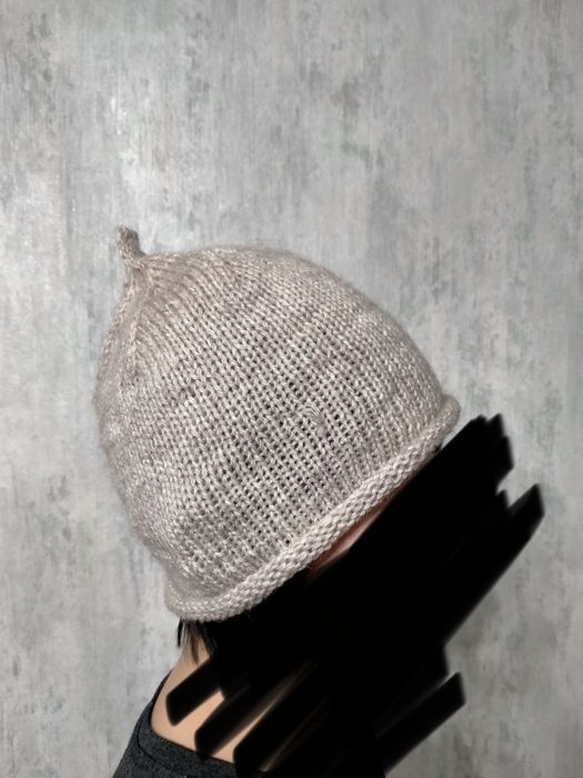 Продам шапку ручной вязки