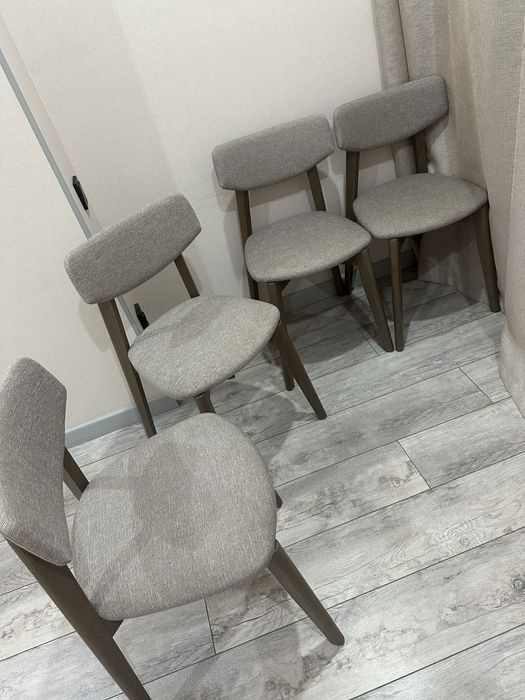 Продам 4стула, массив бука, новые