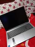 Leptop Lenovo nefolosit