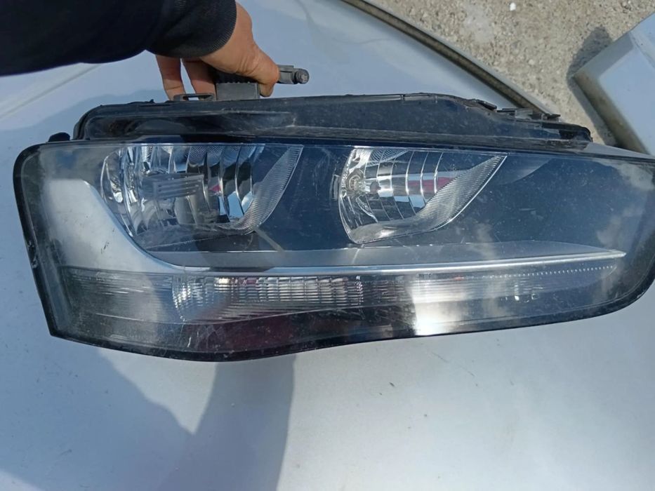 FAR DREAPTA AUDI A4 B8 FACELIFT 8K0941004M