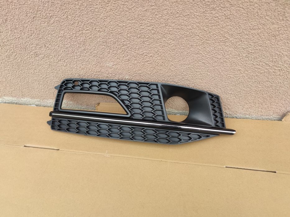 Grila proiector ceata Audi A4 B8 S-line cu loc distronic 2012-2015