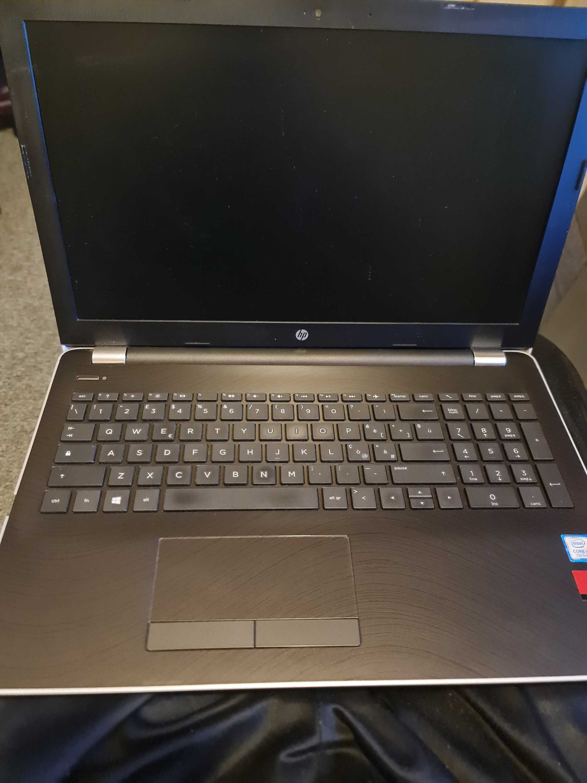 Laptop Hp i5 gen 7 Full hd