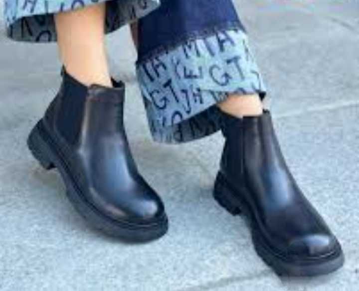 Женские ботинки демисезонные (челси)