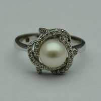 Inel cu perla si diamante, aur alb (cod 951)