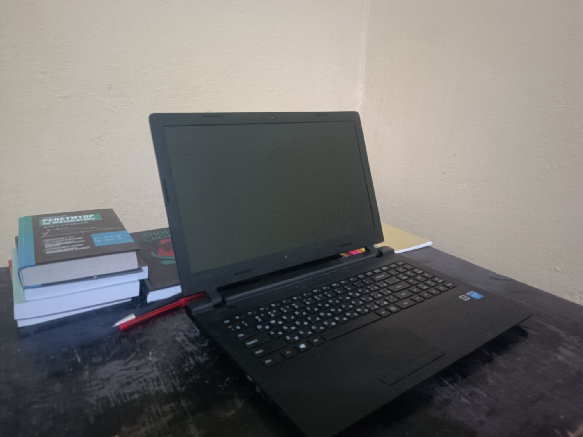 ноутбук Lenovo ideapad 10015ilby