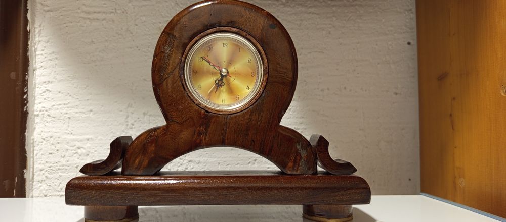 Часы каминные ручной работы. Под старину.