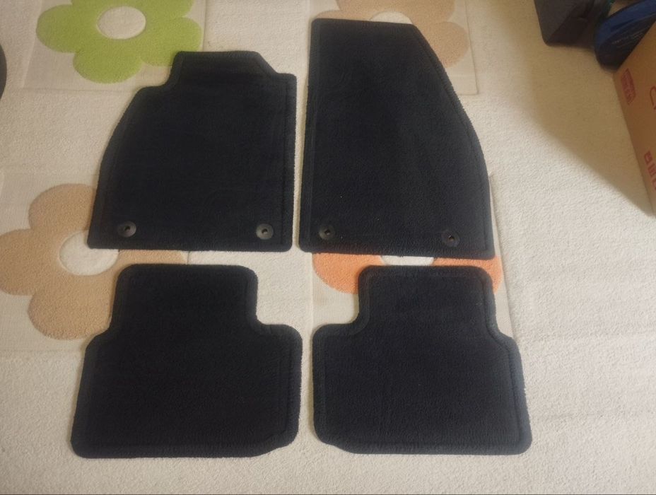 Продаю заводские кавролановые ролики Малибу 1