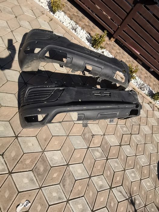 Spoiler bara spate Renault arkana