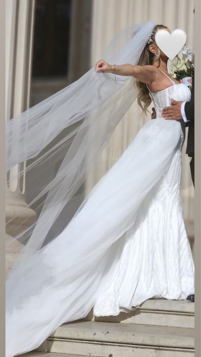 Rochie de mireasa XS, perfecta pentru fete mici de inaltime