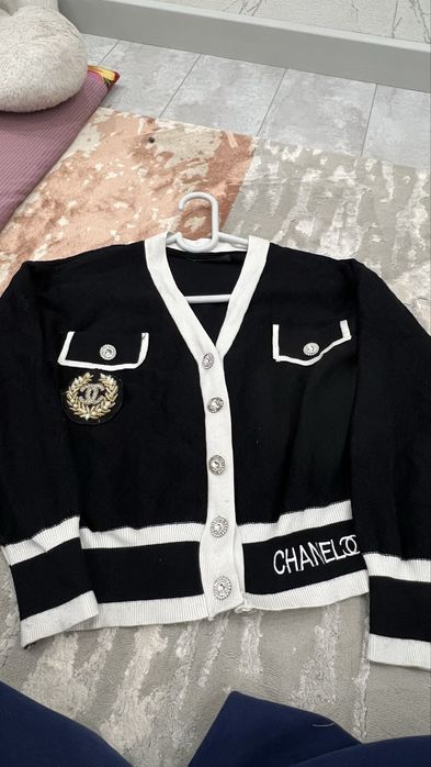 джемпер по 3 000