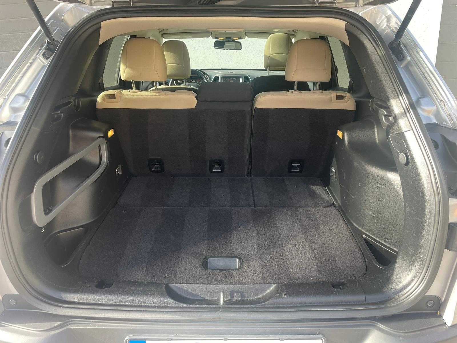 JEEP Cherokee 2.4 174 к.с Бензин / Газ Автоматик 9 Скорости Автоматик