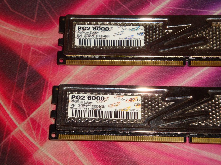 kit memorii ram DDR2 OCZ Platinum 4GB 2x 2GB 1000 Mhz de colectie