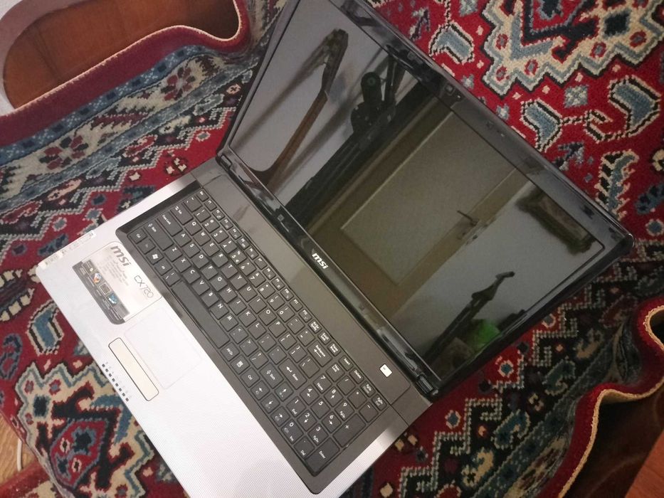 Laptop MSI CX720 defect – 17.3", impecabil estetic
