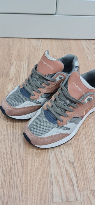 Продам Мужские кроссовки tomy hilfiger! В идеальном состоянии!