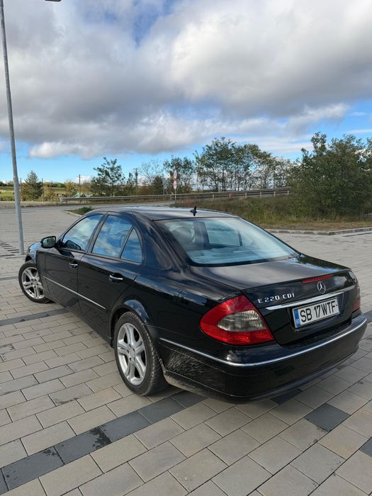 Mercedes-Benz E220 CDI