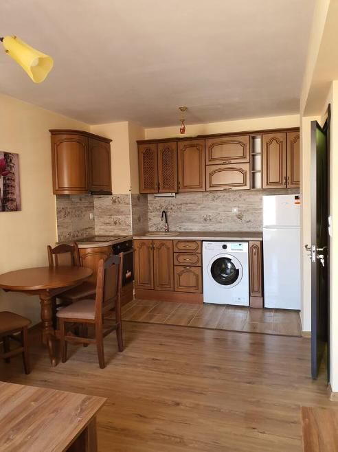 Дава се под наем Двустаен апартамент в Пловдив, Христо Смирненски - 54 кв.м за 400 € - Снимка #2