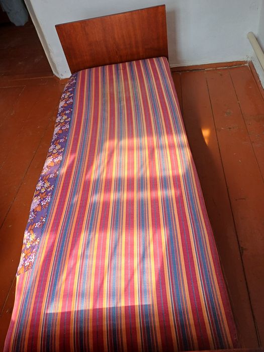 Продам  кровать.