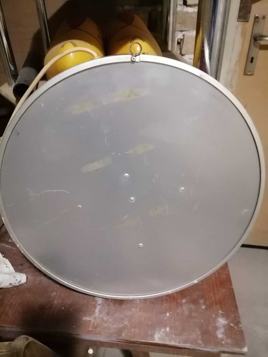 Продавам рекламна табела