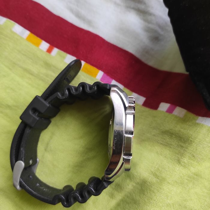 SEIKO 5 SPORTS 45 мм корпус, въртящ се бейзел.