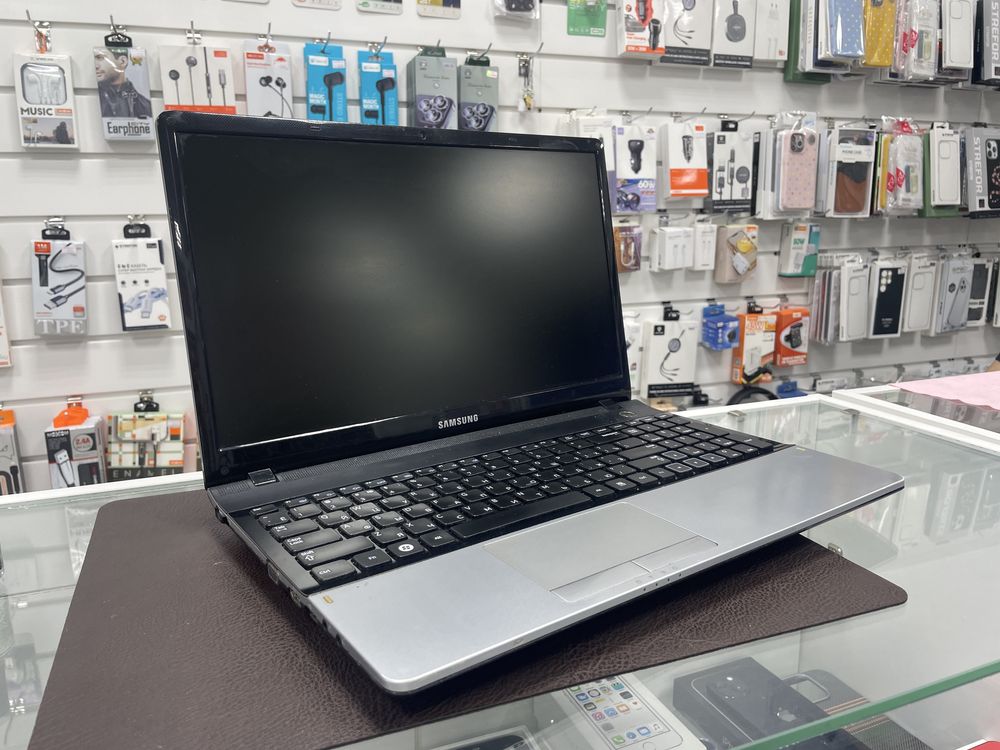Ноутбук ssd 256, 8 озу