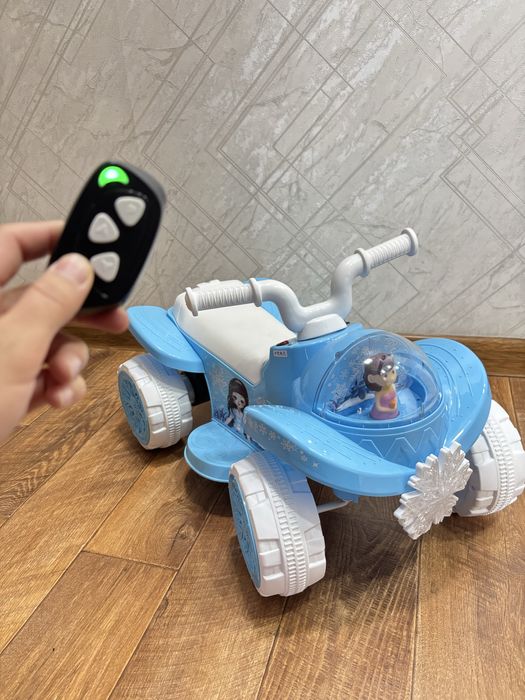 Новый машинка с пультом